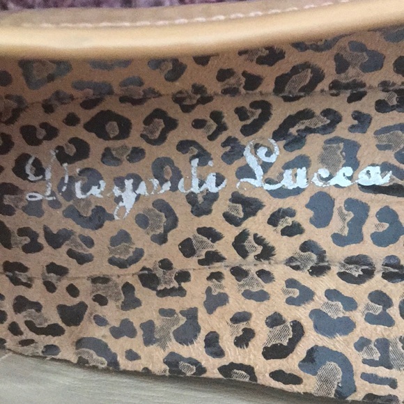 Shoes - Picture 4 of 5